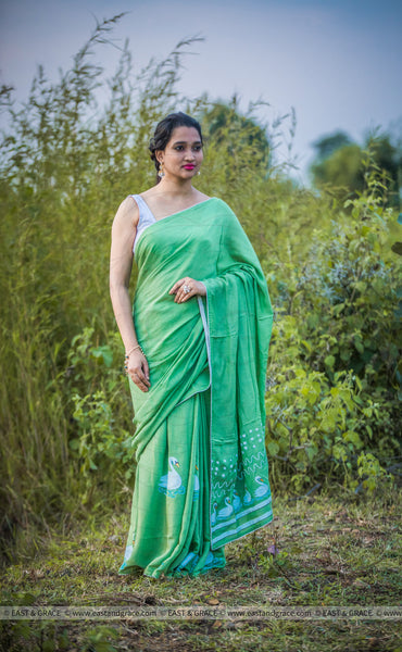 Mugdha Muslin-Cotton Hand-Painted Swans Saree